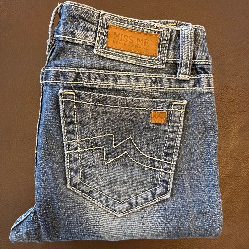 Woman's Miss Me Skinny Jeans                             (Style: JPD01003SK-6)